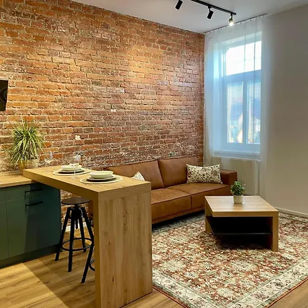 Old Town - štefánikova * Košice